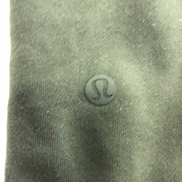 Lululemon Huddle & Hustle Hoodie Camo Green - Picture 8 of 8